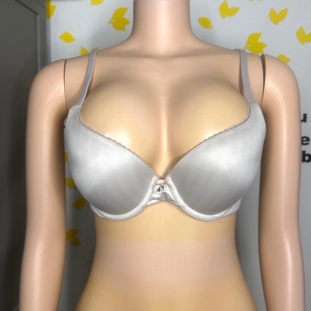 Victoria's Secret Body‎ By Victoria Perfect Shape Bra Size 36B - Picture 2 of 7